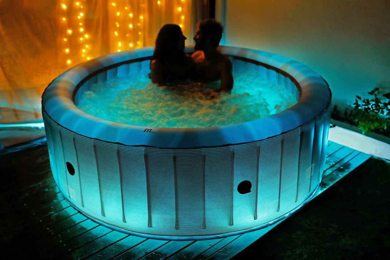 MSPA Starry Hot Tub