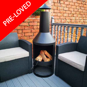 log-burner-with-log-store